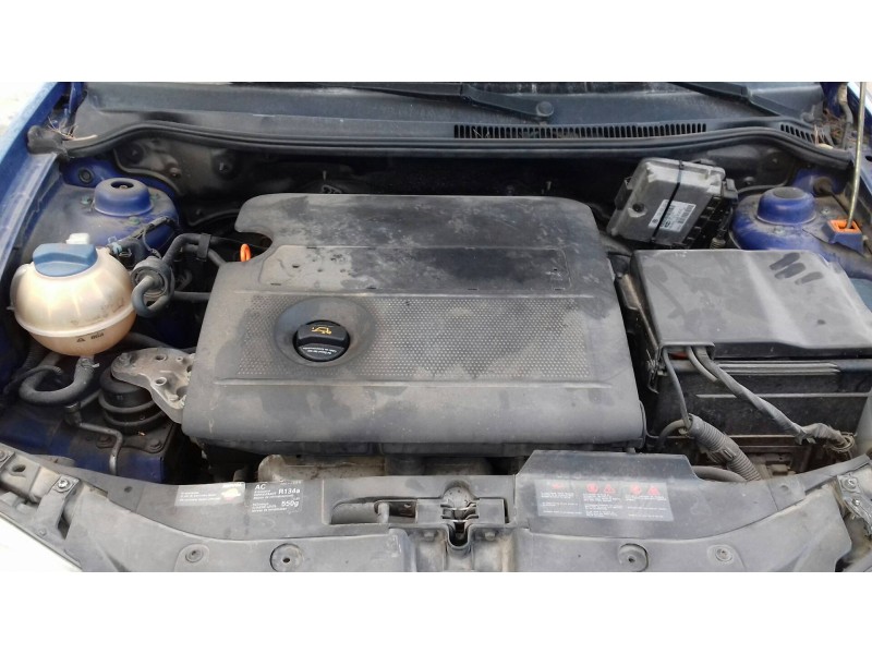 seat ibiza (6l1) del año 2004