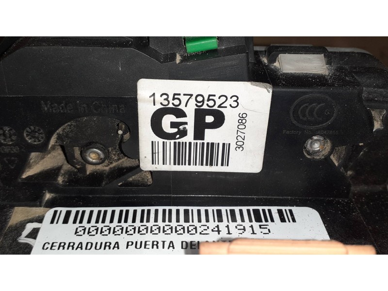Recambio de cerradura puerta delantera derecha para opel adam unlimited ecoflex referencia OEM IAM 13579523  3027086