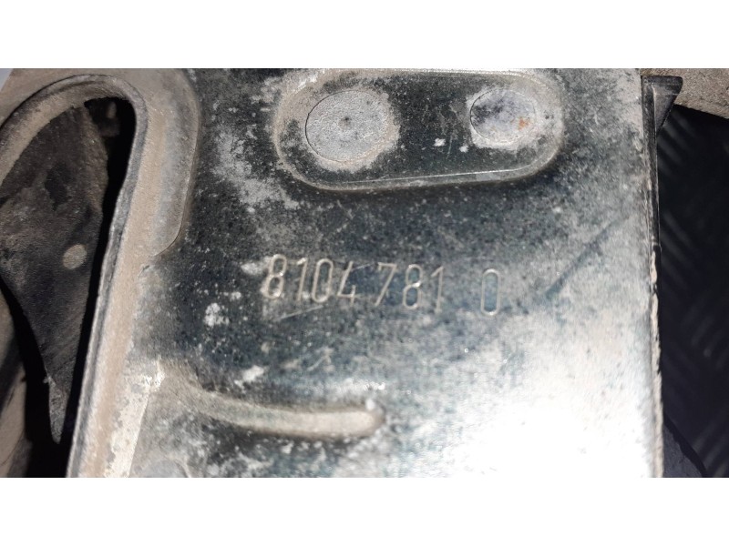 Recambio de cerradura puerta delantera izquierda para bmw serie 5 berlina (e34) 524td referencia OEM IAM 81047810  MANUAL