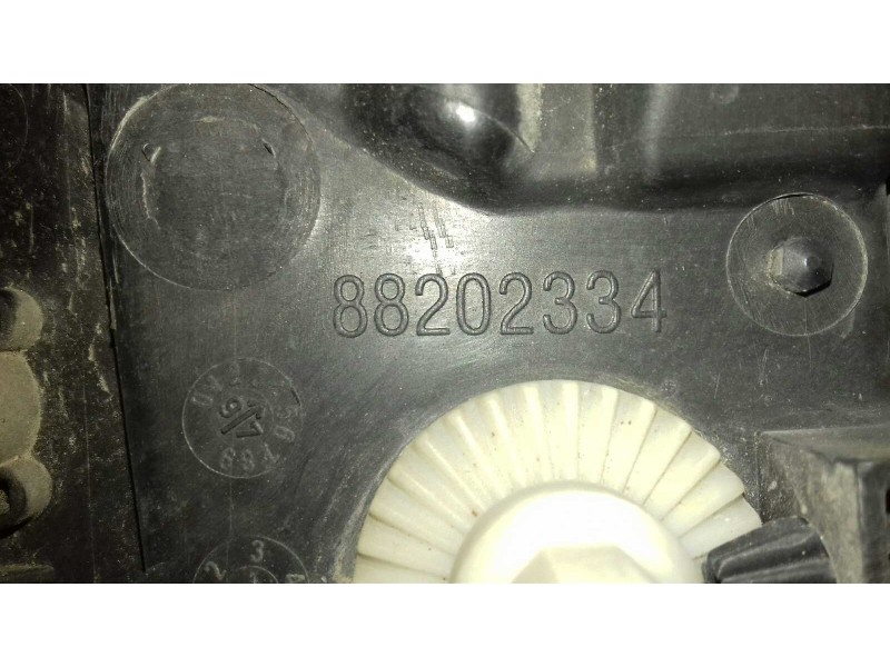 Recambio de faro izquierdo para mg rover serie 200 (rf) 1.6 cat referencia OEM IAM 88202334  