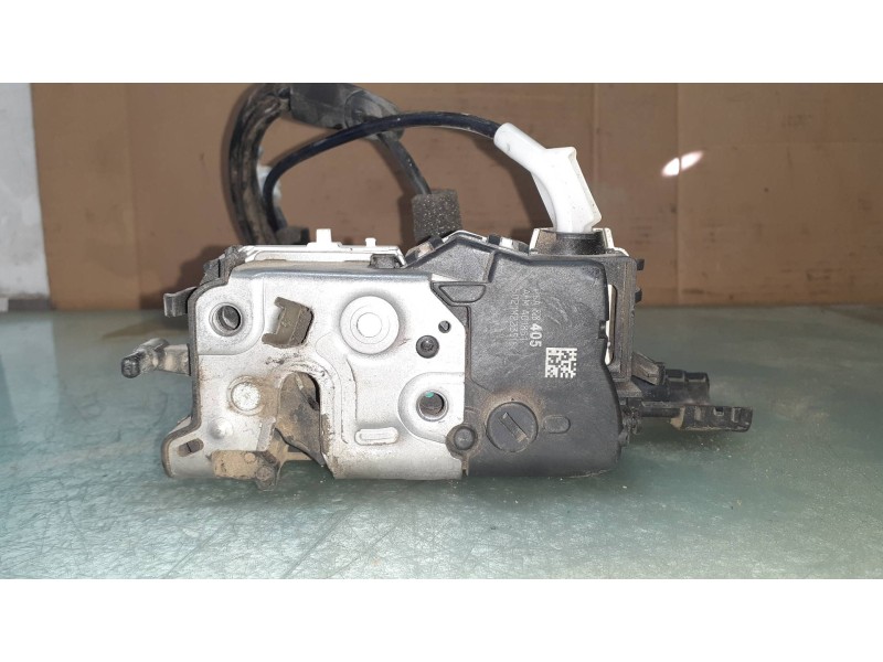 Recambio de cerradura puerta delantera derecha para peugeot partner kasten confort l1 referencia OEM IAM PSA828405 A01535 A01851