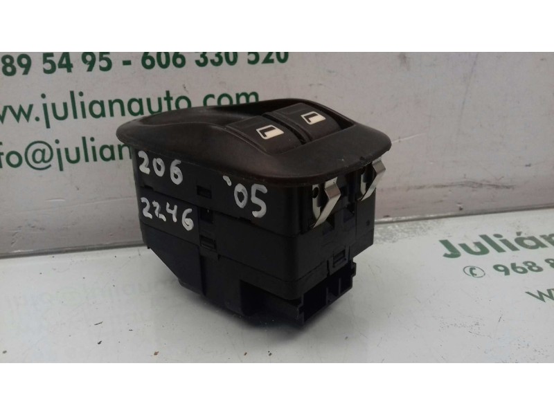 Recambio de mando elevalunas delantero izquierdo para peugeot 206 berlina xs referencia OEM IAM   6 PINES
