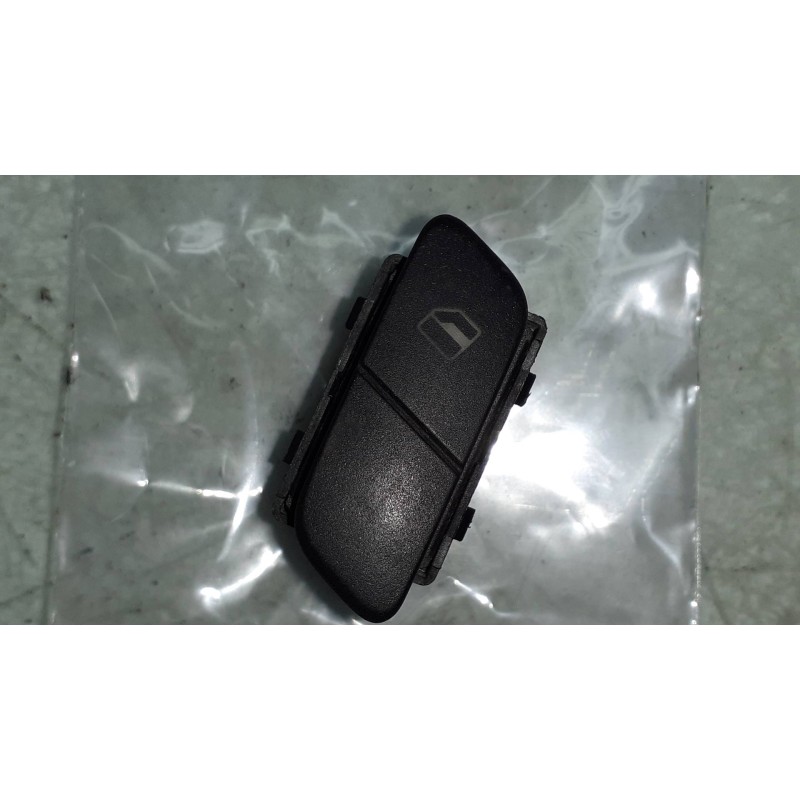 Recambio de mando elevalunas trasero derecho para volkswagen polo (9n1) conceptline referencia OEM IAM 690959856  