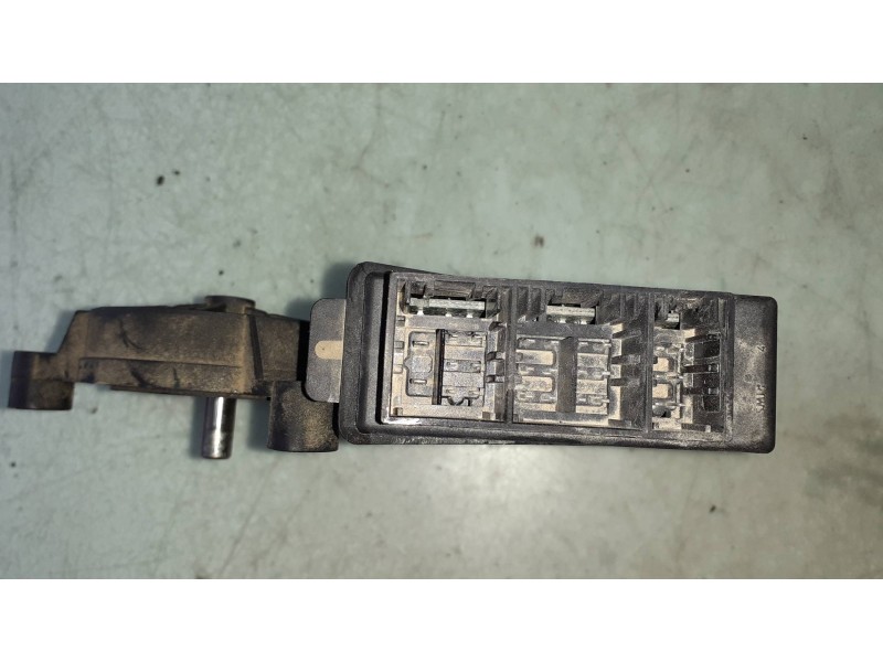 Recambio de motor elevalunas delantero derecho para volkswagen polo (9n1) conceptline referencia OEM IAM 602959801A  