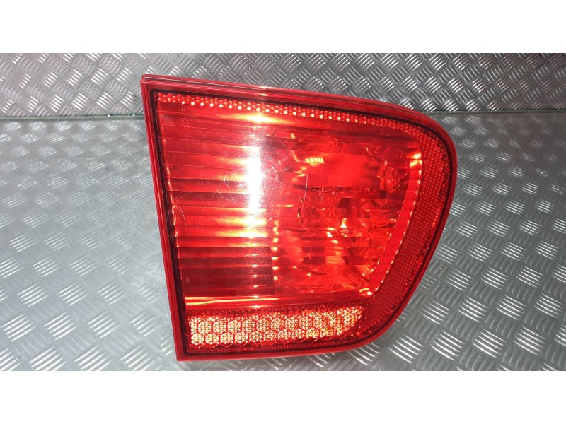 Recambio de piloto trasero izquierdo interior para seat ibiza (6k1) select referencia OEM IAM 00898  HELLA