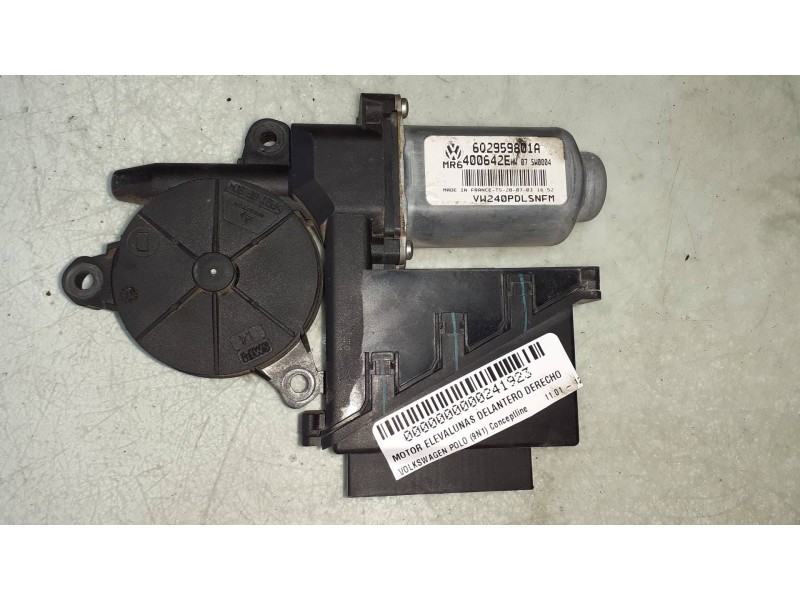 Recambio de motor elevalunas delantero derecho para volkswagen polo (9n1) conceptline referencia OEM IAM 602959801A  