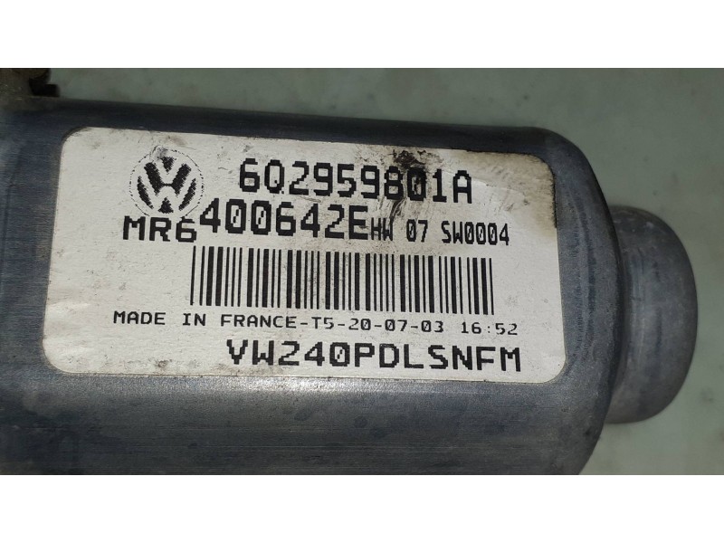 Recambio de motor elevalunas delantero derecho para volkswagen polo (9n1) conceptline referencia OEM IAM 602959801A  