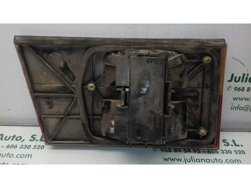 Recambio de piloto trasero derecho interior para volkswagen passat (321/323/331) referencia OEM IAM 321945108  INT-PORTON