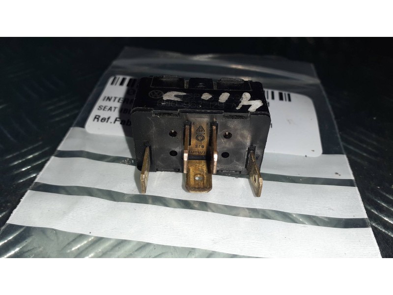 Recambio de interruptor para seat ibiza (6k1) select referencia OEM IAM  CONECTOR 5 PINES CIERRE PUERTAS