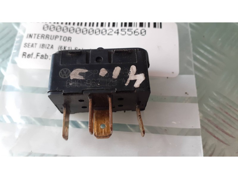 Recambio de interruptor para seat ibiza (6k1) select referencia OEM IAM  CONECTOR 5 PINES CIERRE PUERTAS