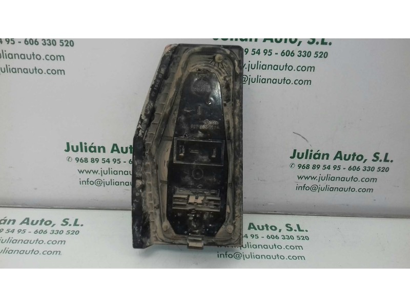 Recambio de piloto trasero derecho para volkswagen polo (861) gl referencia OEM IAM 871945112A  