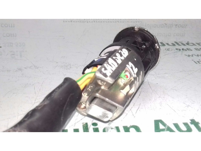 Recambio de centralita motor uce para dacia sandero ambiance referencia OEM IAM S120205101A 8201013757 KIT - CONTINENTAL