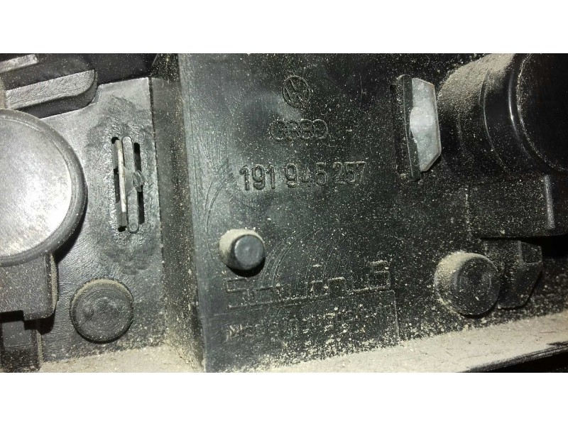 Recambio de piloto trasero izquierdo para volkswagen golf ii (191/193) cl referencia OEM IAM 191945111A  
