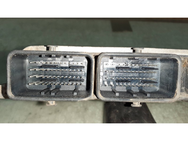 Recambio de centralita motor uce para renault modus confort dynamique referencia OEM IAM 8200376474 8200474008 215853640A