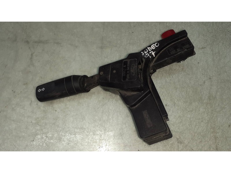 Recambio de mando intermitentes para ford fiesta courier referencia OEM IAM 93BG13B302AB   Recambio de mando intermitentes para ford fiesta courier referencia OEM IAM 93BG13B302AB