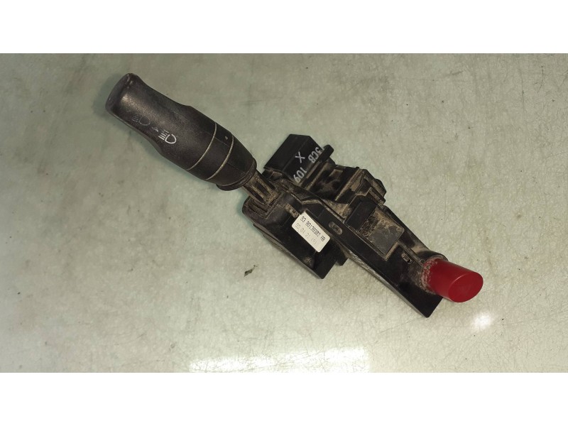 Recambio de mando intermitentes para ford fiesta courier referencia OEM IAM 93BG13B302AB   Recambio de mando intermitentes para ford fiesta courier referencia OEM IAM 93BG13B302AB