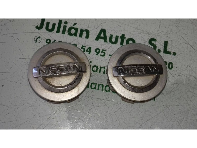 Recambio de tapacubos para nissan qashqai (j10) tekna referencia OEM IAM 40342AV610  2 TAPACUBOS