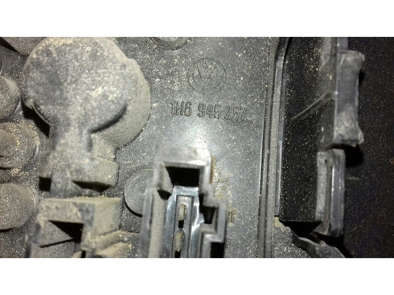 Recambio de piloto trasero derecho para volkswagen golf iii berlina (1h1) cl referencia OEM IAM 1H6945112E  