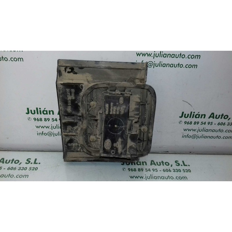 Recambio de piloto trasero derecho interior para volkswagen passat berlina (312) cl referencia OEM IAM 357945108  INT-MALETERO