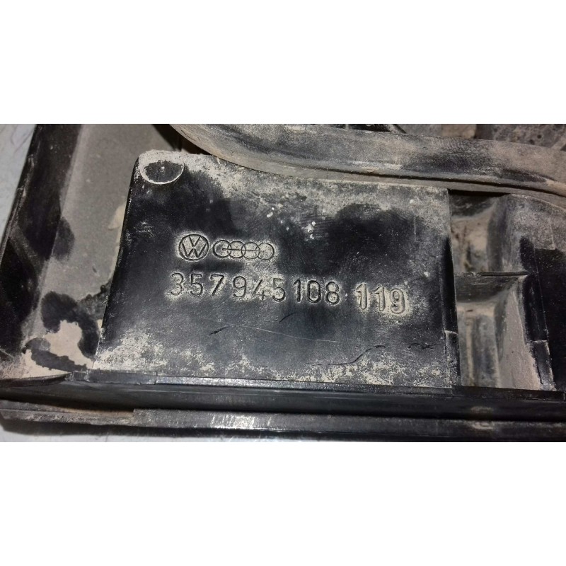 Recambio de piloto trasero derecho interior para volkswagen passat berlina (312) cl referencia OEM IAM 357945108  INT-MALETERO