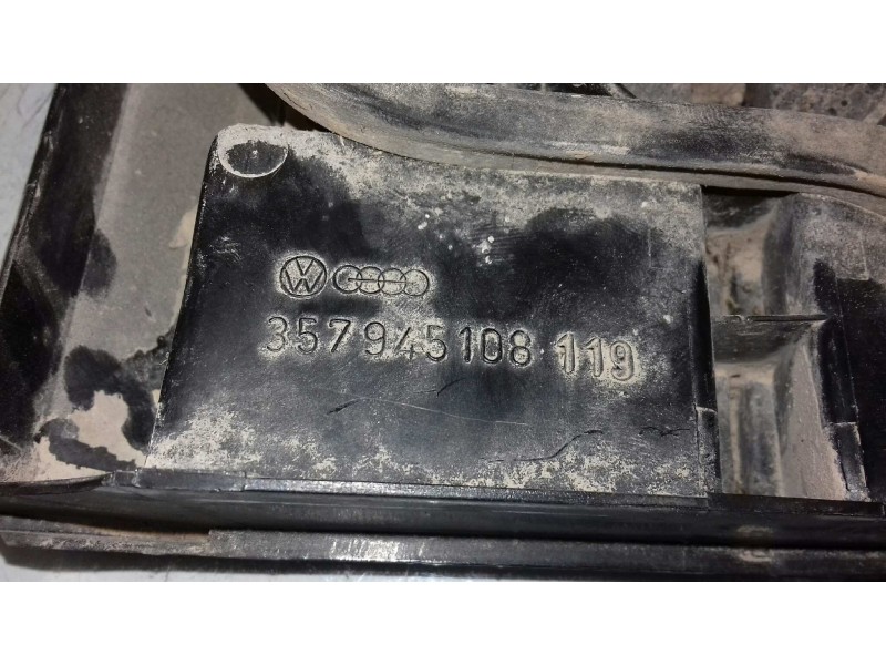 Recambio de piloto trasero derecho interior para volkswagen passat berlina (312) cl referencia OEM IAM 357945108  INT-MALETERO