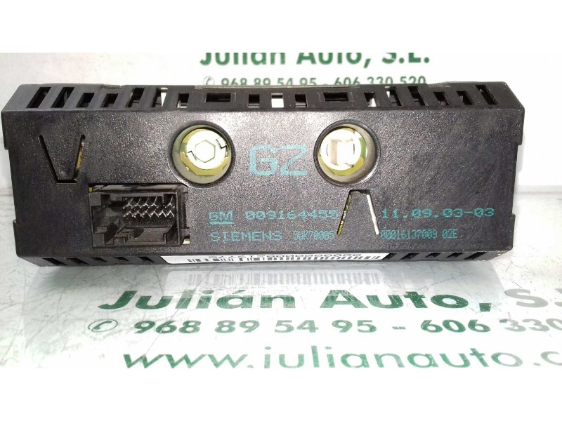 Recambio de pantalla multifuncion para opel meriva blue line referencia OEM IAM 009164455 5WK70005 SIEMENS