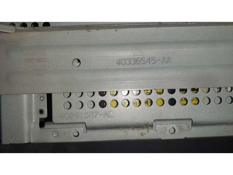 Recambio de sistema audio / radio cd para kia cee´d active referencia OEM IAM 961601H050 40336546AA 40241588AB