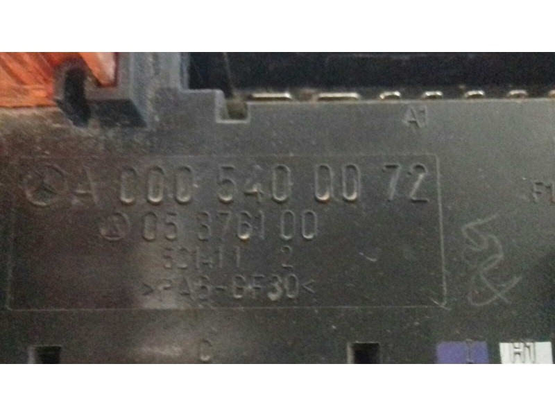 Recambio de caja reles / fusibles para mercedes-benz clase e (w210) berlina 320 (210.065) referencia OEM IAM A0005400072 0537610