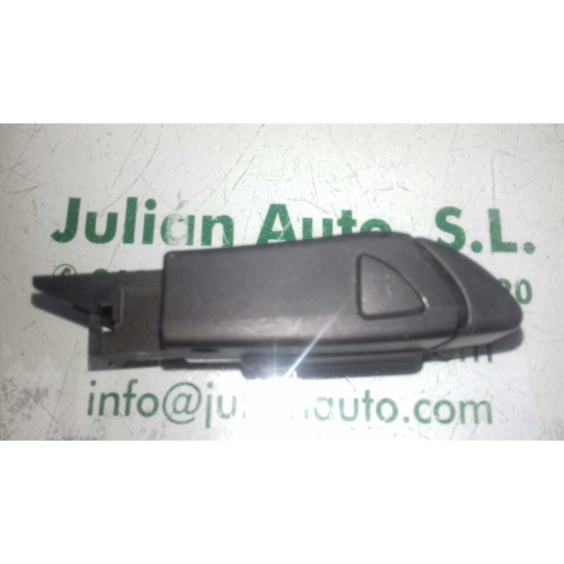 Recambio de mando multifuncion para renault clio ii fase ii (b/cb0) referencia OEM IAM 8200058695 SW070104F MANDO RADIO