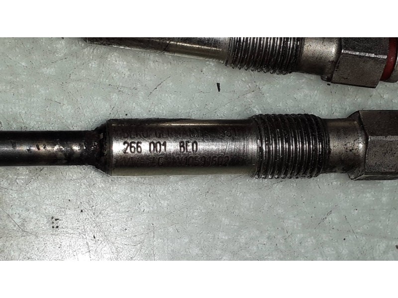 Recambio de calentadores para volkswagen golf v berlina (1k1) highline referencia OEM IAM 266001BE0 N10591602 