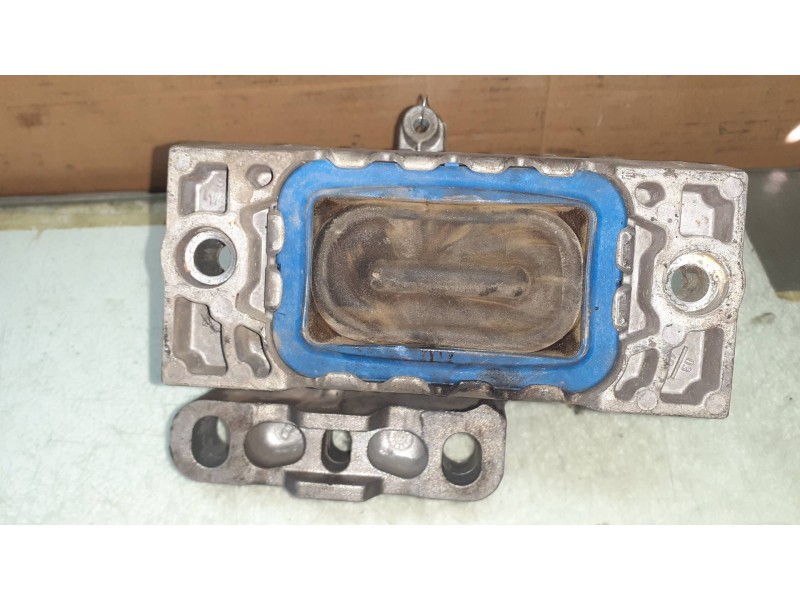 Recambio de soporte motor para volkswagen golf v berlina (1k1) highline referencia OEM IAM 1K0199262 3618372 
