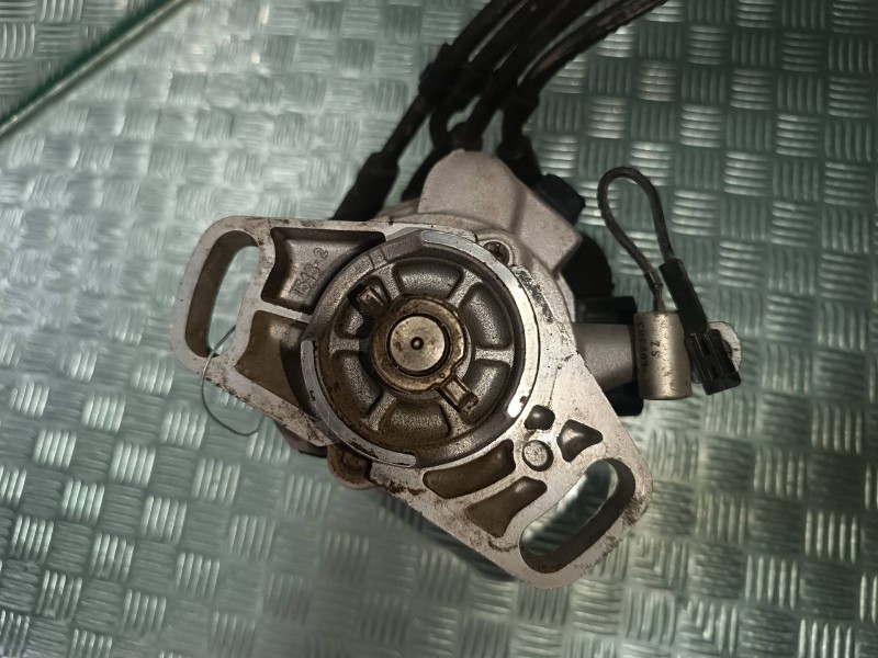 Recambio de delco para mitsubishi galant berlina (ea0) 2000 td gls (a) referencia OEM IAM T6T58471  