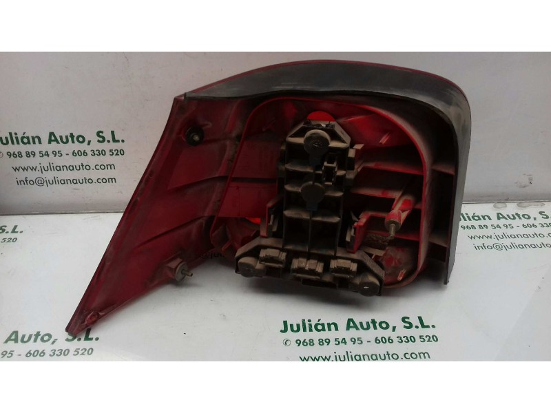 Recambio de piloto trasero derecho para volkswagen golf iv berlina (1j1) 2.0 referencia OEM IAM 1J6945096Q  