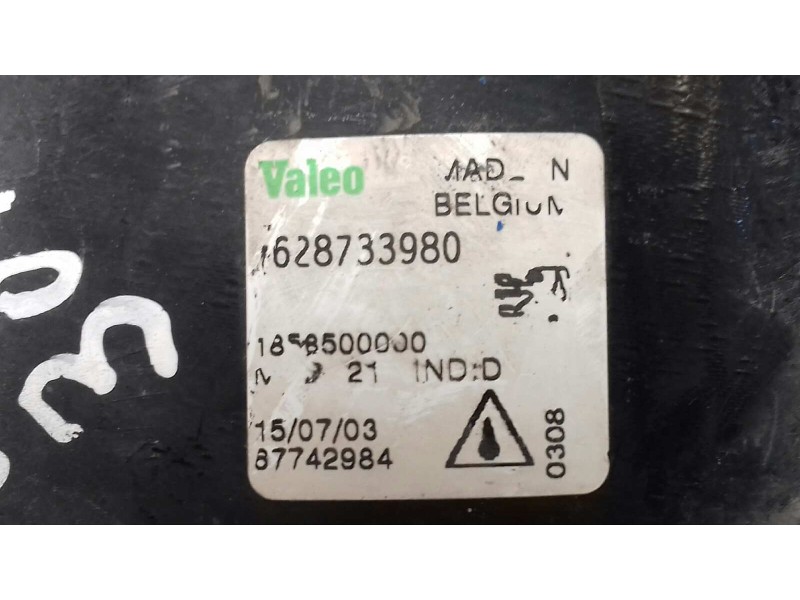 Recambio de faro antiniebla derecho para peugeot 206 berlina xt referencia OEM IAM 9628733980  VALEO