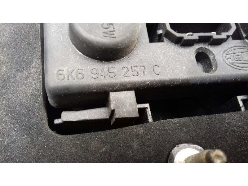 Recambio de piloto trasero izquierdo para seat ibiza (6k1) select referencia OEM IAM 6K6945095J  EXT-ALETA