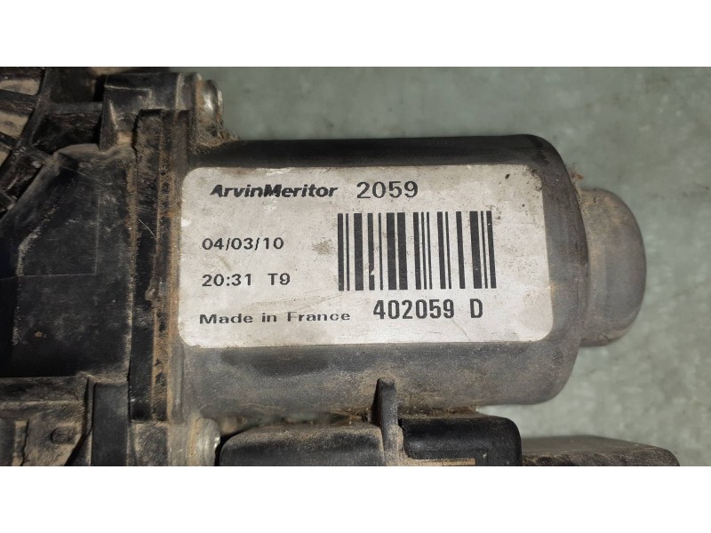 Recambio de motor elevalunas trasero izquierdo para kia cee´d active referencia OEM IAM 440850C 403951A8 402059D