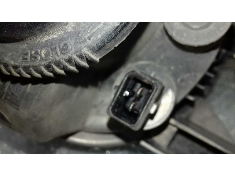 Recambio de faro antiniebla derecho para peugeot 206 berlina xt referencia OEM IAM 9628733980  VALEO