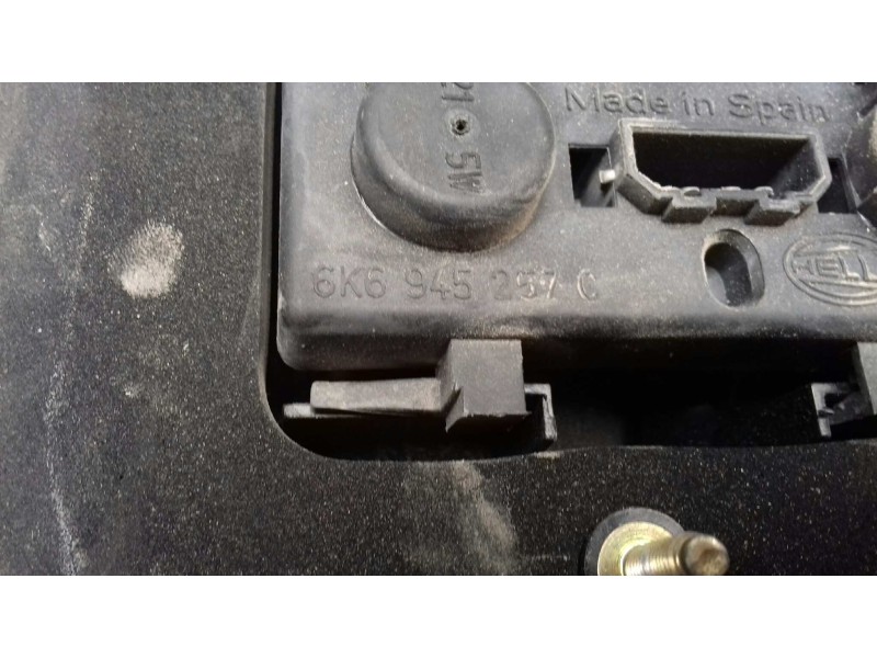 Recambio de piloto trasero izquierdo para seat ibiza (6k1) select referencia OEM IAM 6K6945095J  EXT-ALETA