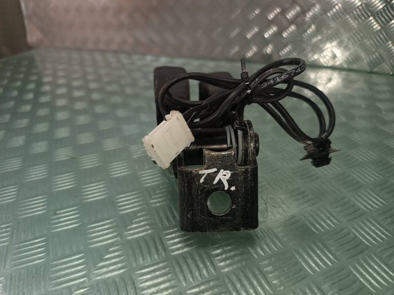 Recambio de cinturon seguridad trasero derecho para peugeot 308 style referencia OEM IAM 98063975XX 34167422E ANCLAJE CINTURON