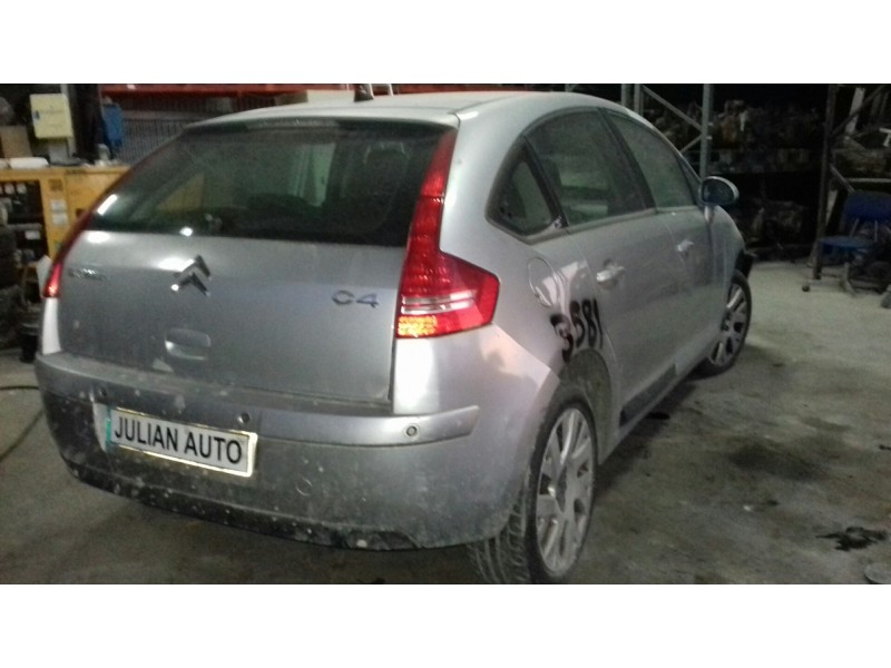 citroen c4 berlina del año 2004
