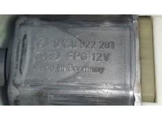 Recambio de motor elevalunas delantero derecho para peugeot 407 st confort referencia OEM IAM 1137328127 994651102 BOSCH 2