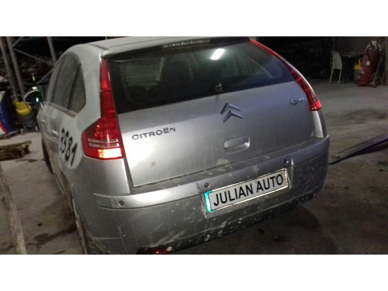 citroen c4 berlina del año 2004