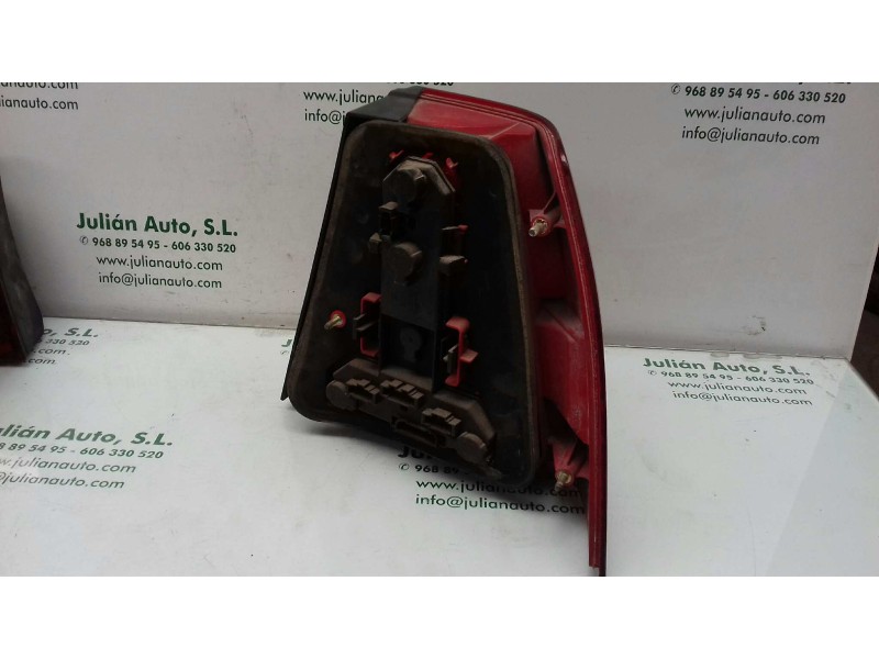 Recambio de piloto trasero izquierdo para volkswagen bora berlina (1j2) conceptline referencia OEM IAM 1J5945111AA  