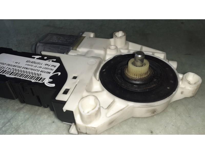 Recambio de motor elevalunas delantero izquierdo para peugeot 407 st confort referencia OEM IAM 1137328125 994650102 BOSCH