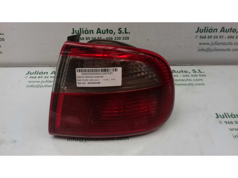 Recambio de piloto trasero derecho para seat toledo (1m2) select referencia OEM IAM 1M5945096B  