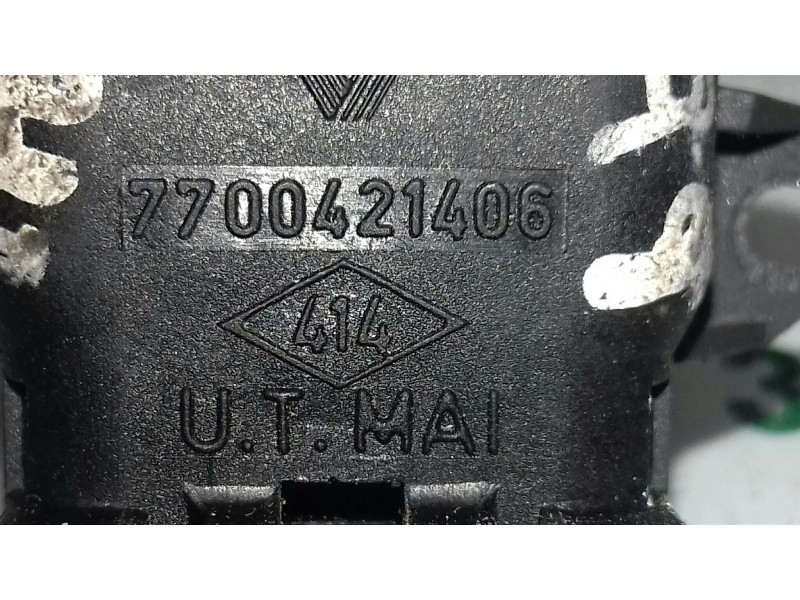 Recambio de mando retrovisor para renault laguna (b56) referencia OEM IAM 7700421406 4 + 4 PINES NEGRO Recambio de mando retrovisor para renault laguna (b56) referencia OEM IAM 7700421406 4 + 4 PINES NEGRO