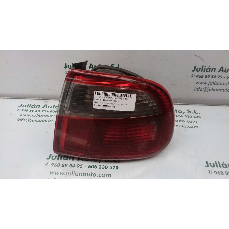 Recambio de piloto trasero derecho para seat toledo (1m2) select referencia OEM IAM 1M5945096B  