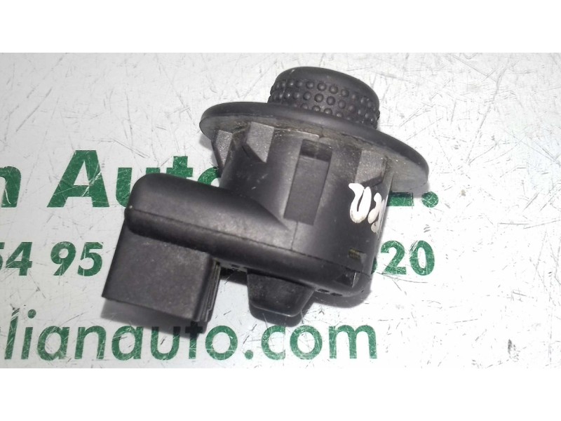 Recambio de mando retrovisor para dacia sandero ambiance referencia OEM IAM 8200002442B 4 + 4 PINES NEGRO