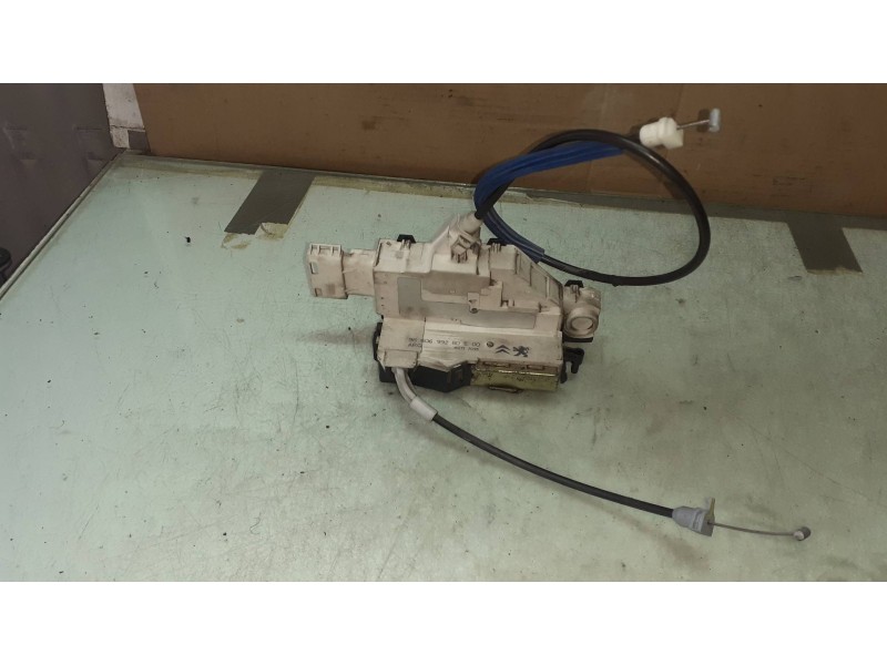 Recambio de cerradura puerta trasera izquierda para peugeot 407 st confort referencia OEM IAM 9660699280E00  