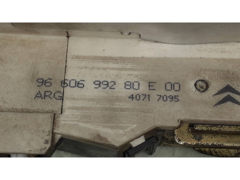 Recambio de cerradura puerta trasera izquierda para peugeot 407 st confort referencia OEM IAM 9660699280E00  